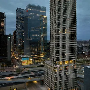 Moxy Downtown Montreal