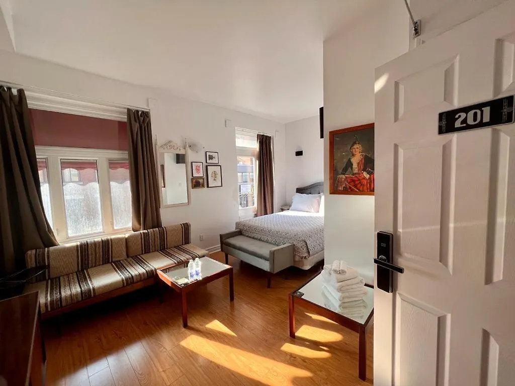 Hotel Le Coach 蒙特利尔