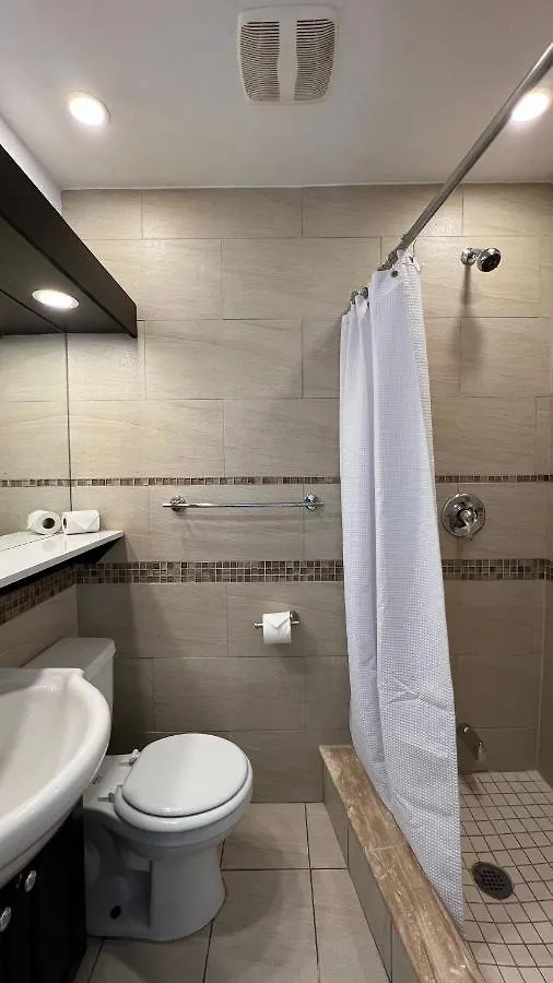 Hotel Le Coach 蒙特利尔
